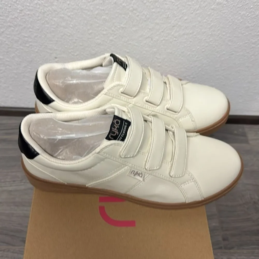 RYKA  Made For Women Classic Sneaker (WIDE)